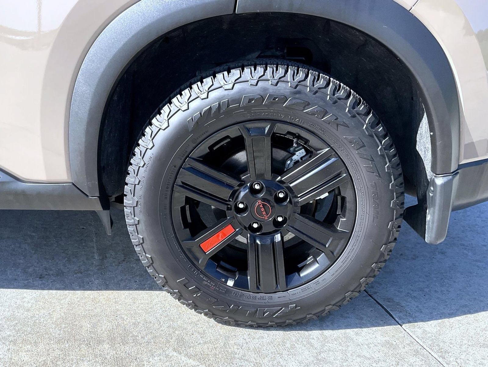 Certified 2025 Nissan Rogue SV AWD/4WD image 22