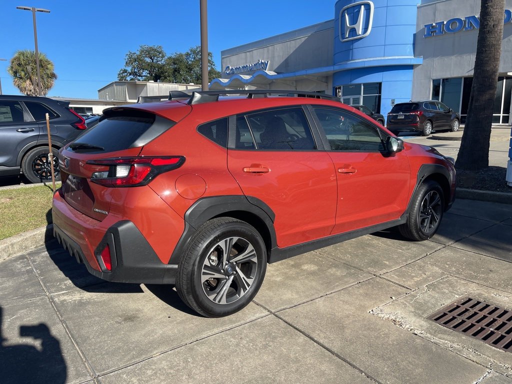Used 2024 Subaru Crosstrek 2.0i Premium image 5