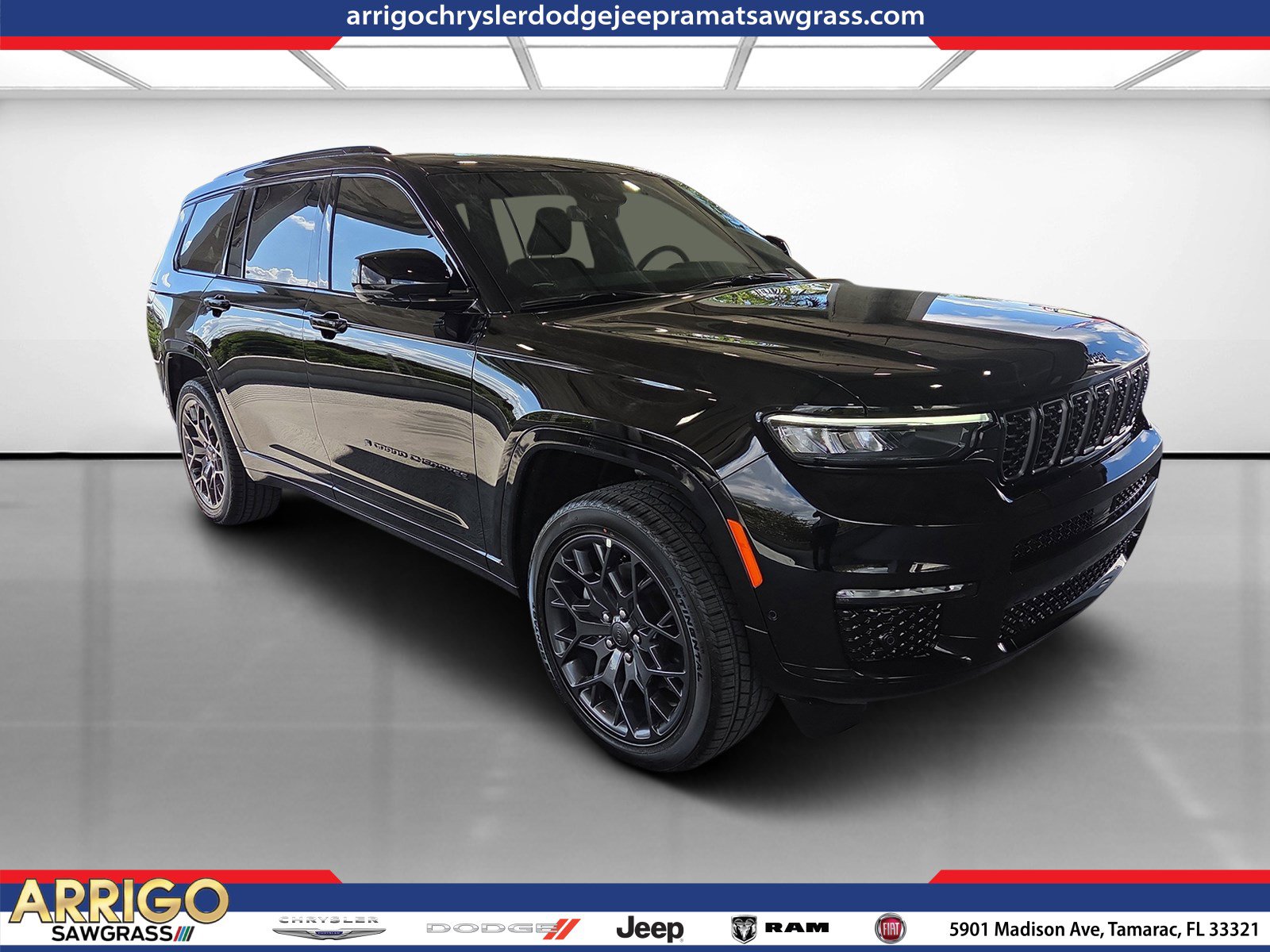 New 2025 Jeep Grand Cherokee L Summit AWD/4WD image 1