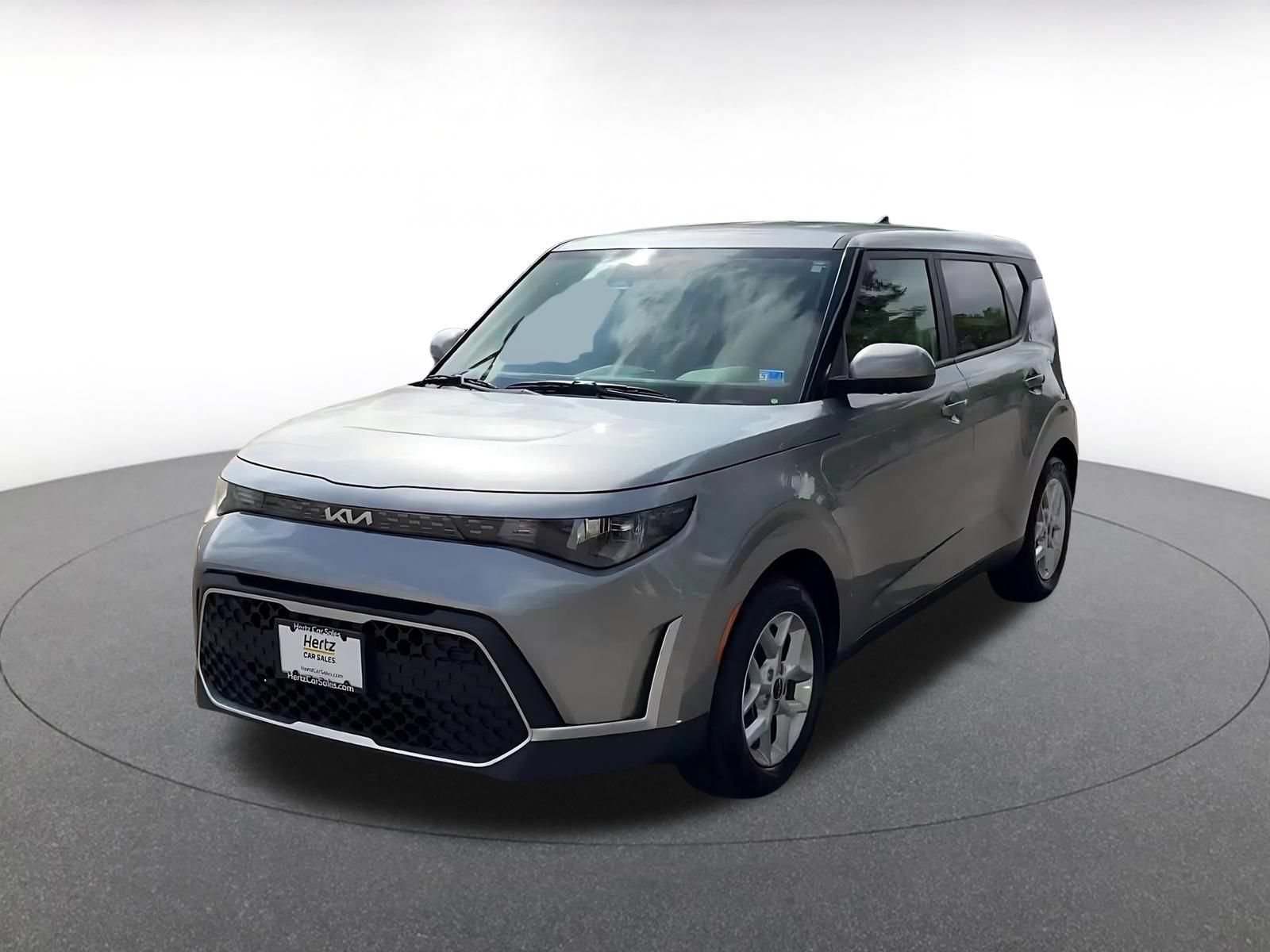 Used 2025 Kia Soul LX w/ LX Technology Package FWD image 7