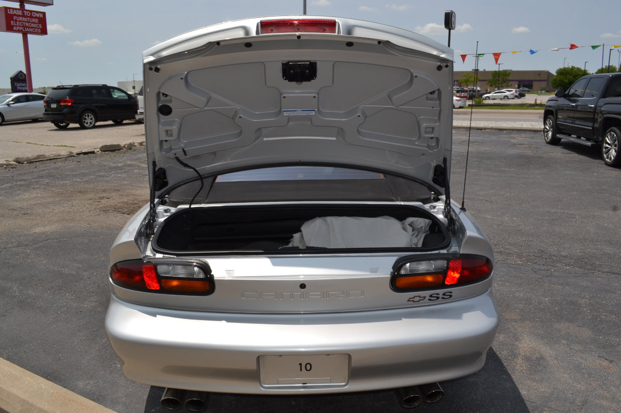 Used 2002 Chevrolet Camaro Z28 w/ SS Performance/Appearance Pkg image 35