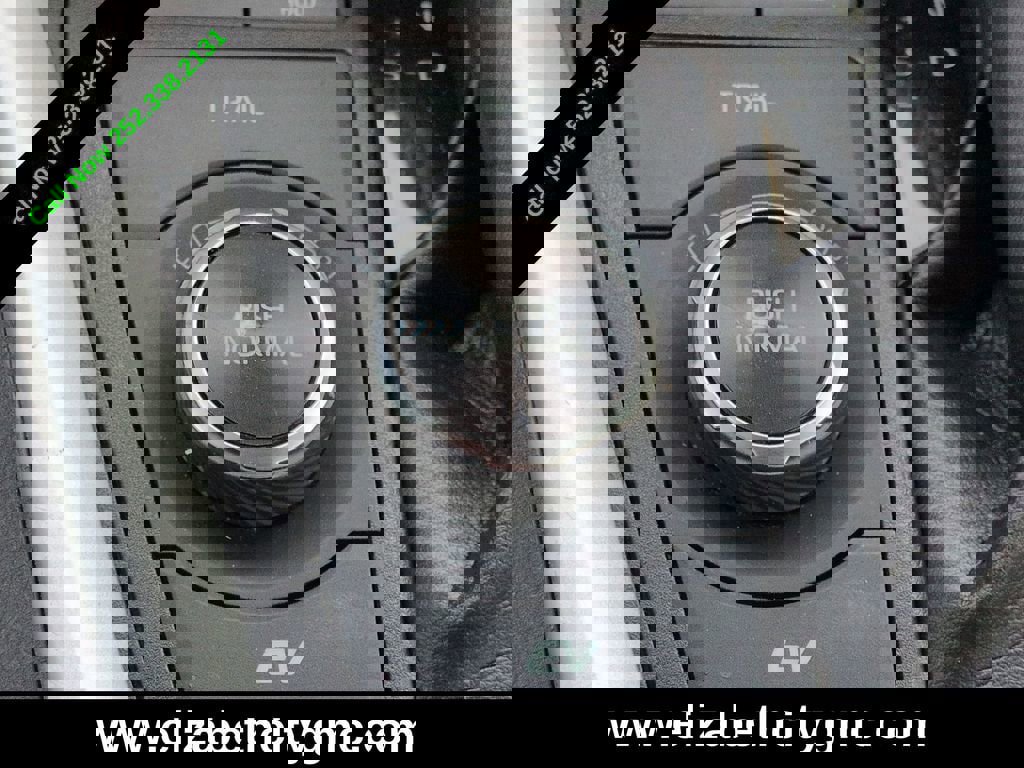 Used 2022 Toyota RAV4 XLE w/ Convenience Package image 32