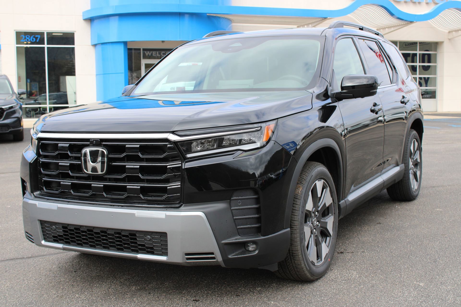 New 2026 Honda Pilot Elite image 2