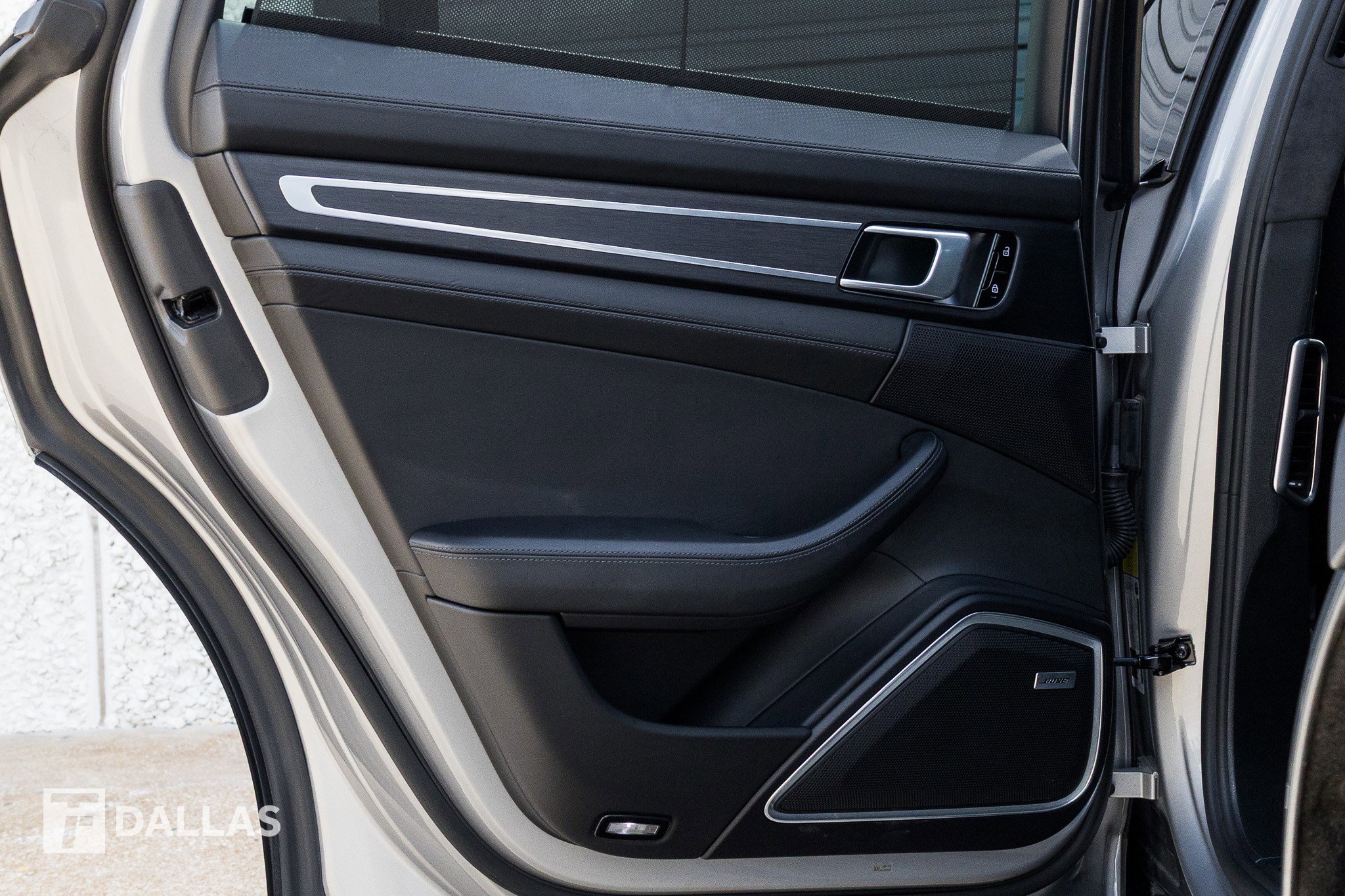 Used 2020 Porsche Panamera GTS image 28