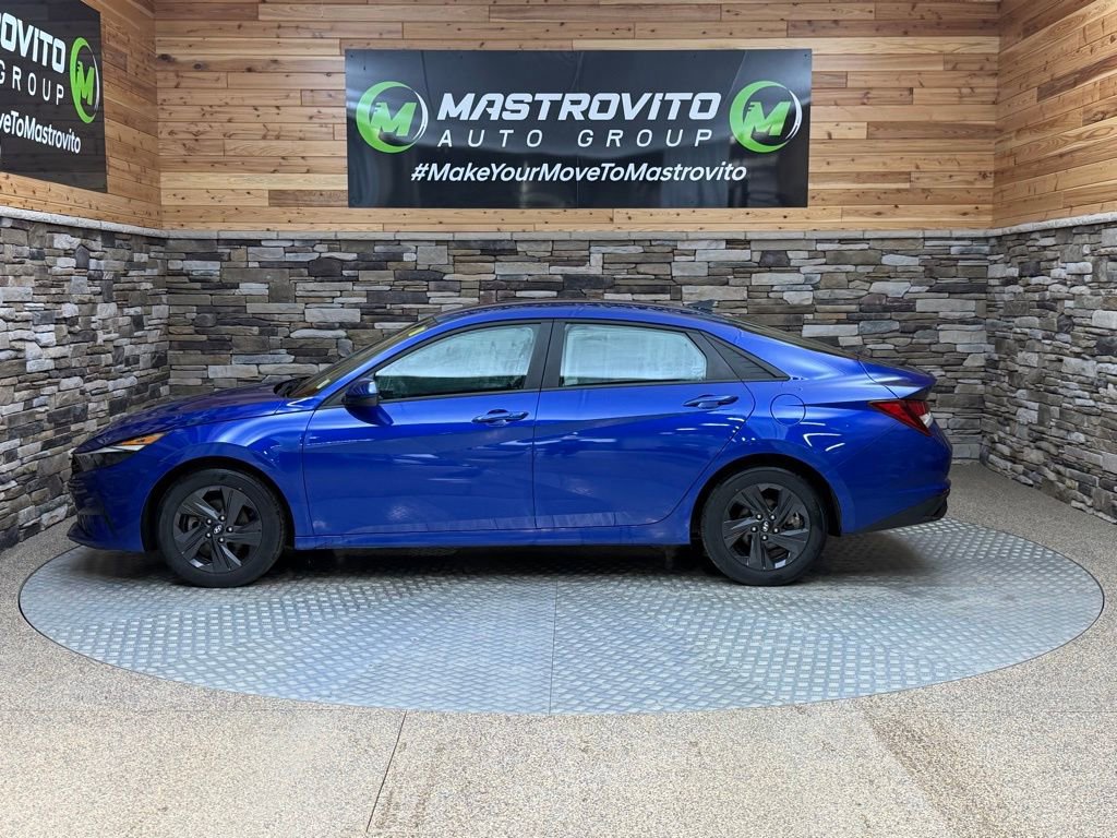 Certified 2023 Hyundai Elantra SEL image 6