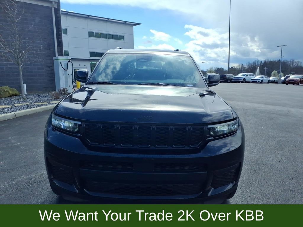Used 2024 Jeep Grand Cherokee L Altitude image 9