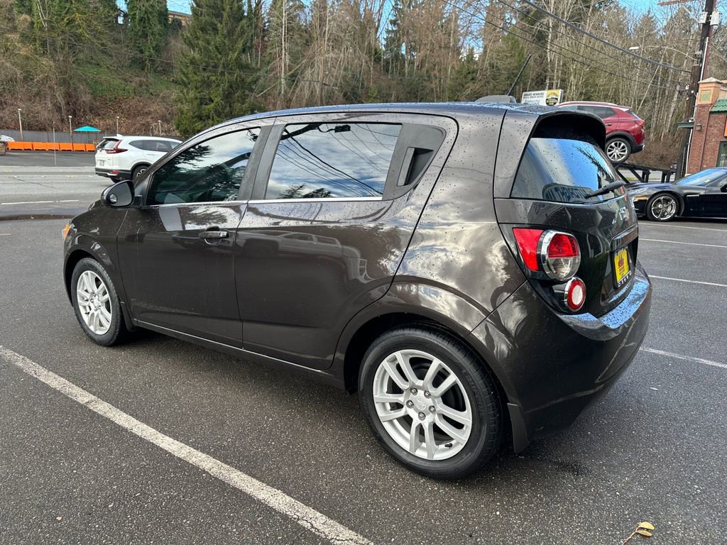 Used 2015 Chevrolet Sonic LT w/ Fun and Sun Package image 8