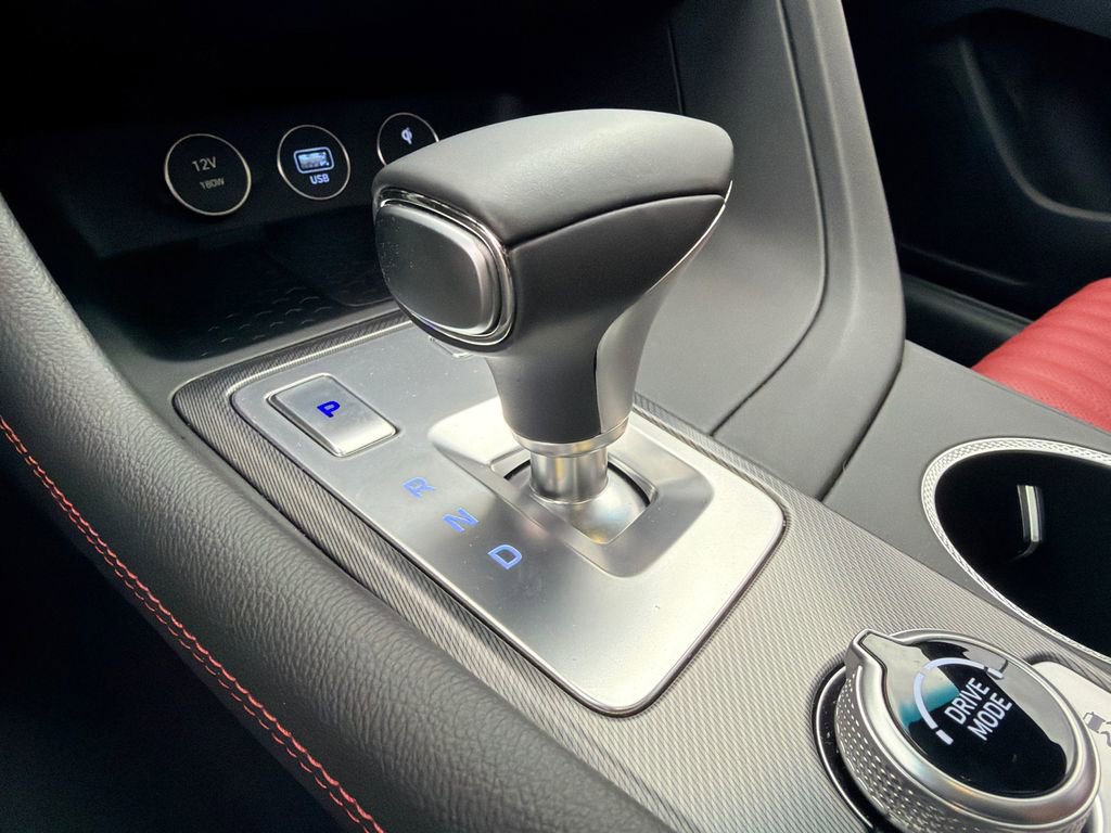 Used 2025 Genesis G70 2.5T w/ Sport Prestige Package image 31