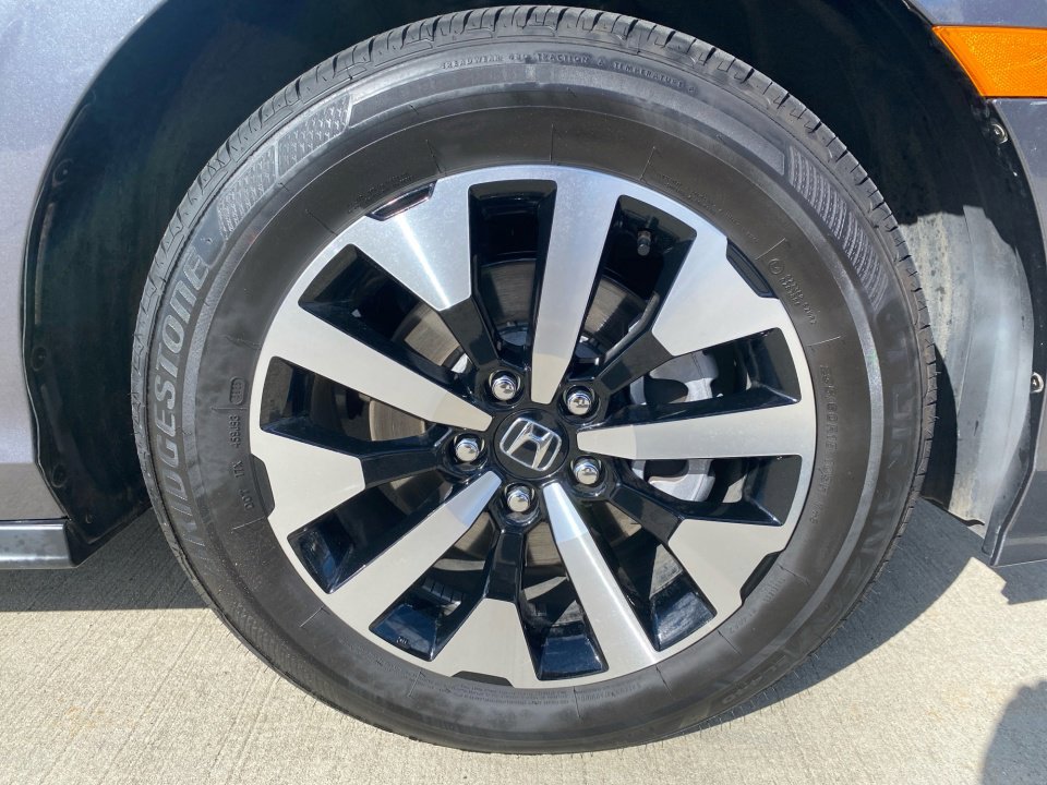 Certified 2026 Honda Odyssey EX-L image 29