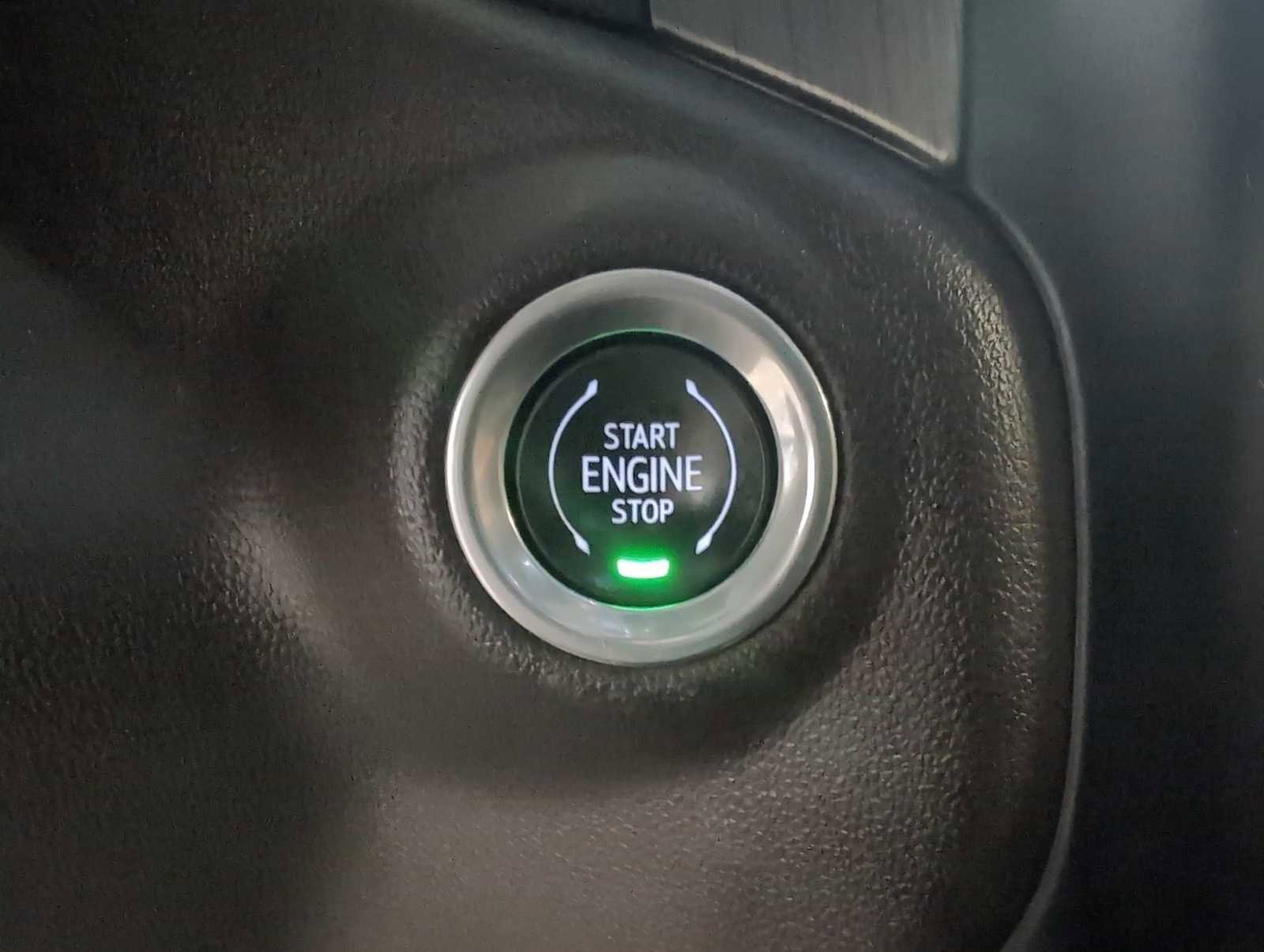 Used 2021 GMC Sierra 3500 Denali w/ Denali Ultimate Package image 17