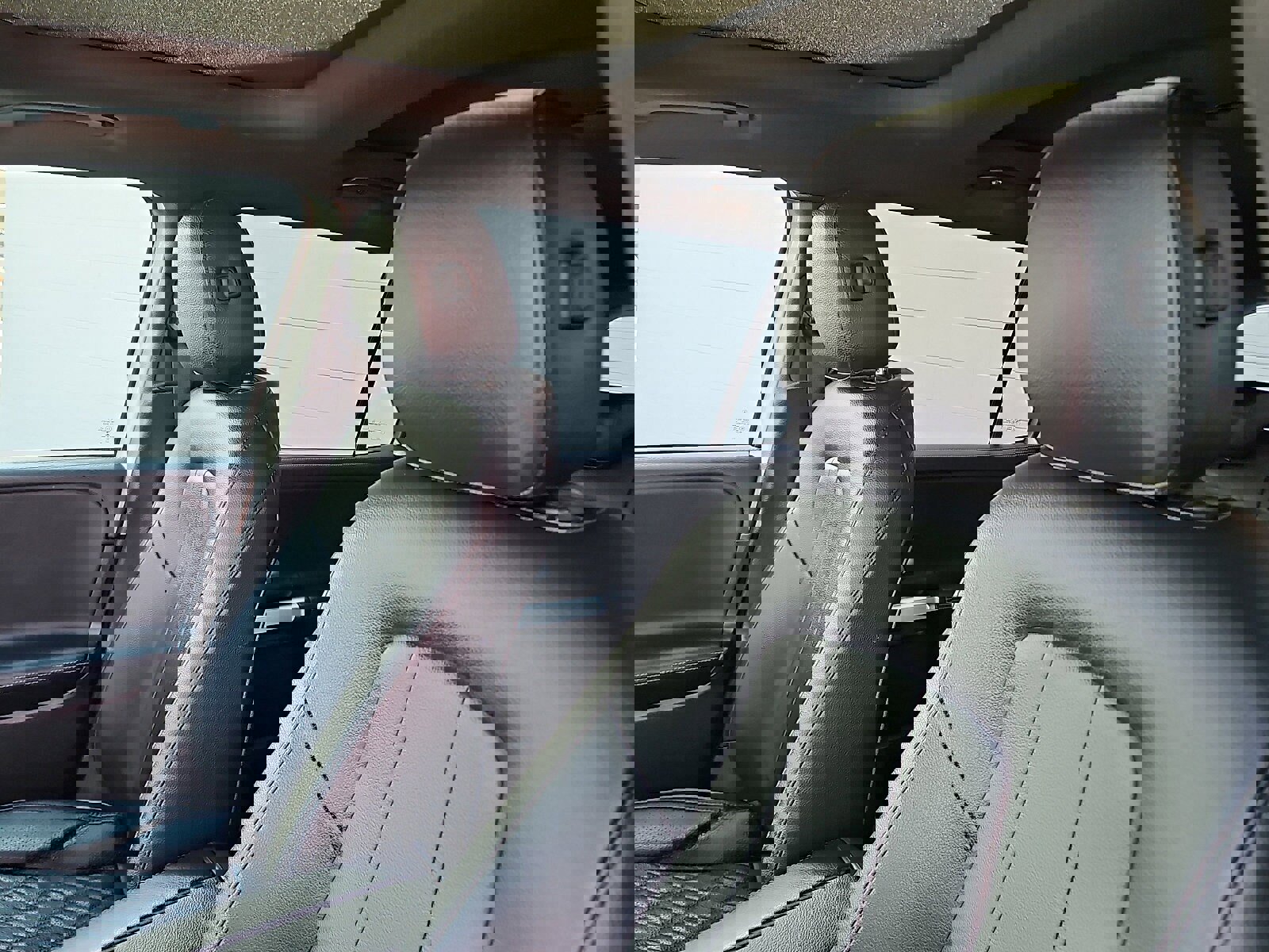 Used 2020 Mercedes-Benz GLB 250 4MATIC image 8