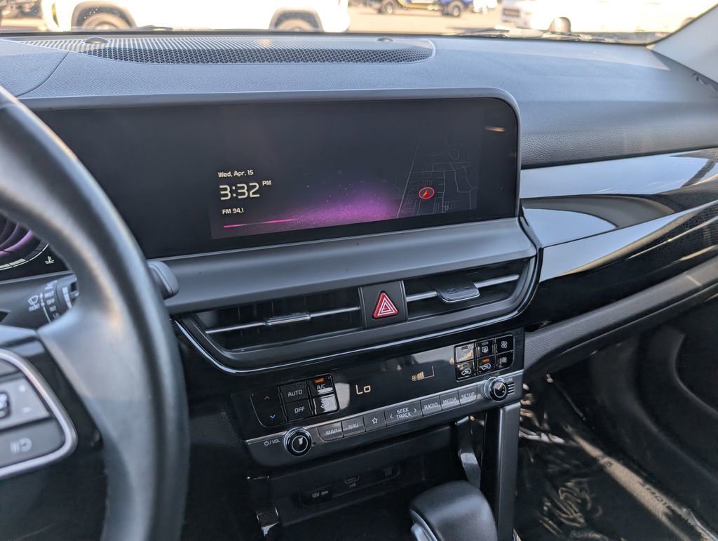 Used 2025 Kia Seltos S FWD image 17