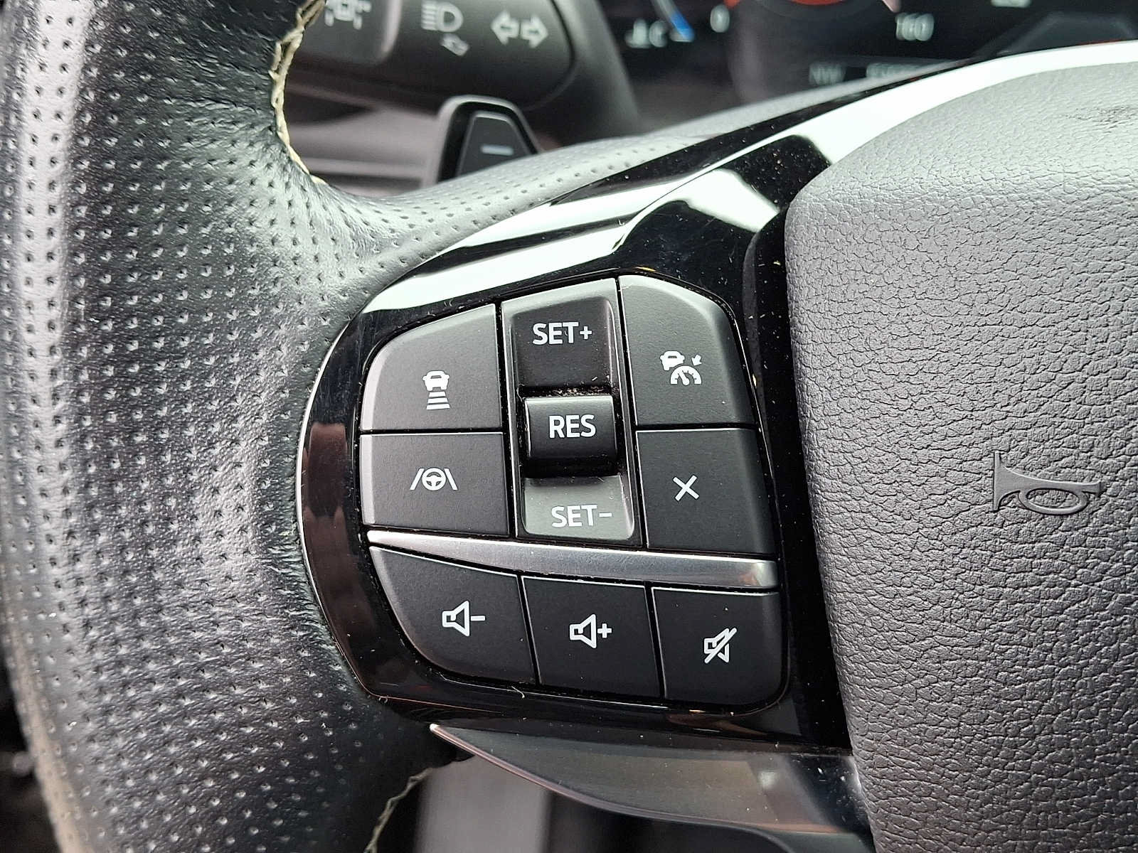 Used 2021 Ford Explorer ST w/ Equipment Group 401A AWD/4WD image 23