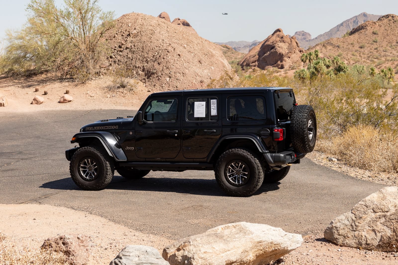 Used 2024 Jeep Wrangler Unlimited Rubicon 392 AWD/4WD image 2