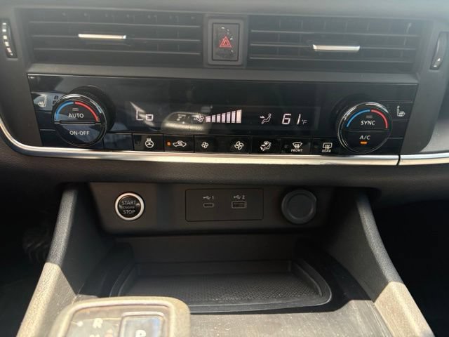 Used 2021 Nissan Rogue S FWD image 30