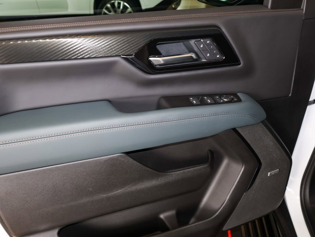 New 2026 GMC Yukon XL AT4 w/ AT4 Premium Plus Package image 12