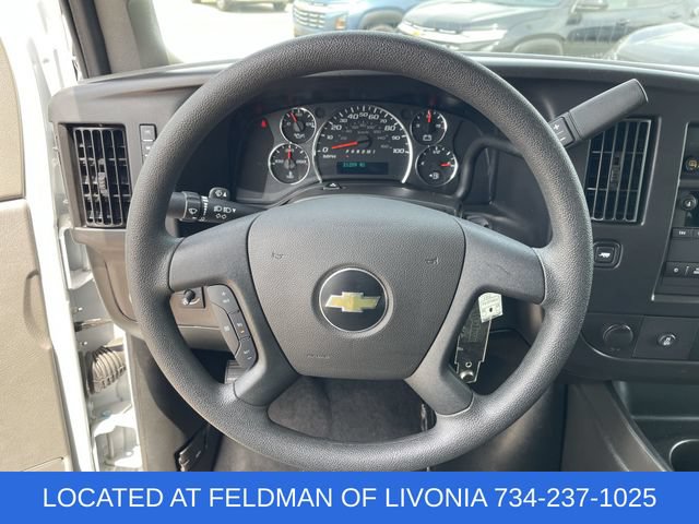 Used 2025 Chevrolet Express 3500 LT w/ LT Preferred Equipment Group RWD image 11