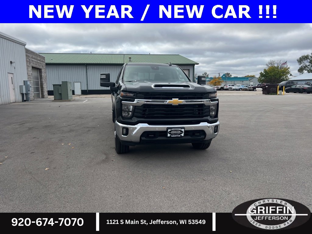 Used 2025 Chevrolet Silverado 2500 LT w/ Safety Package image 5
