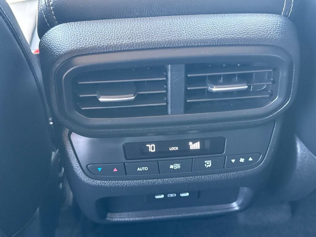 Used 2025 Honda Pilot EX-L image 38