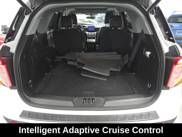 Used 2023 Ford Explorer XLT w/ Equipment Group 202A AWD/4WD image 10