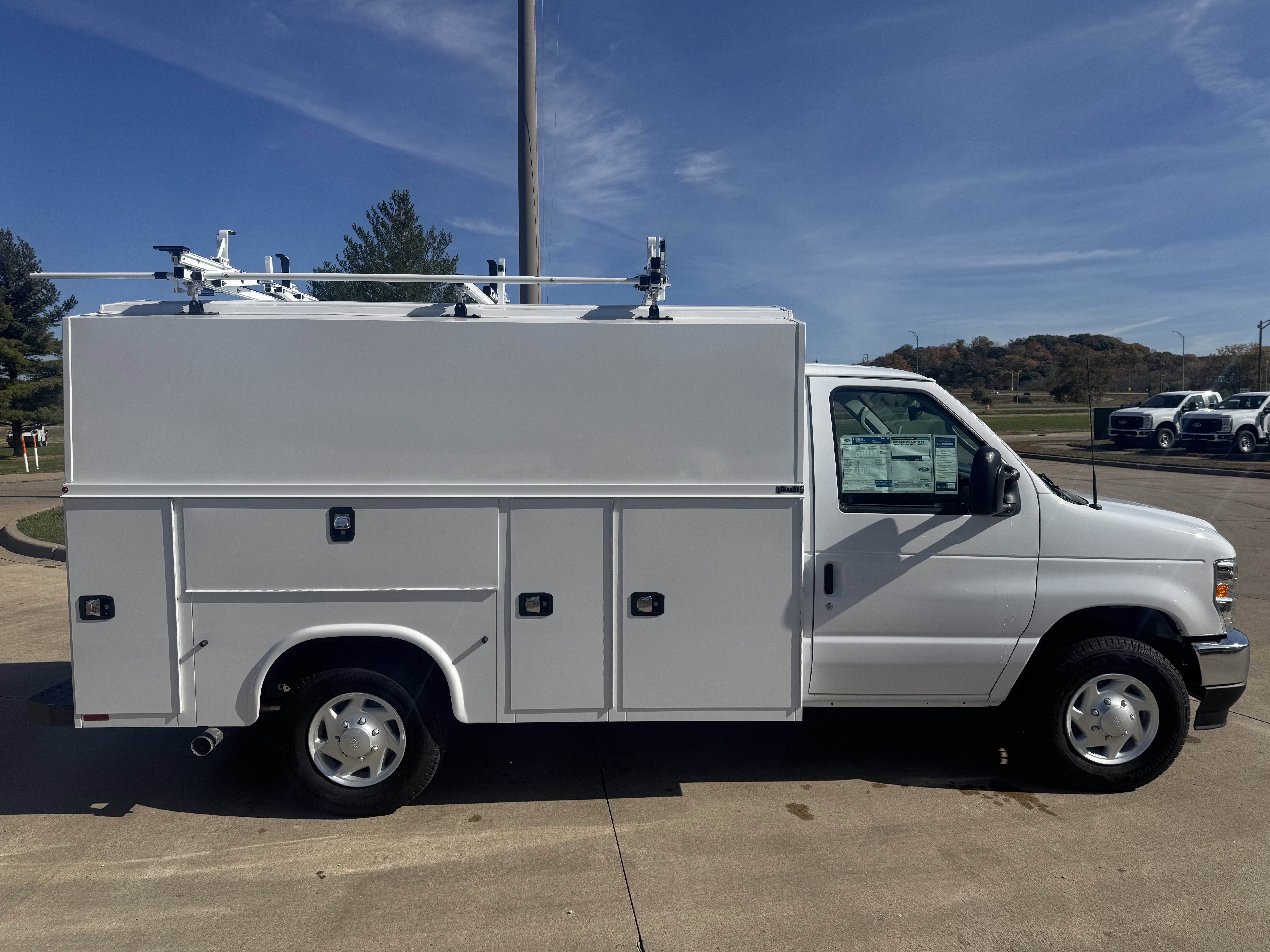 New 2026 Ford E-350 and Econoline 350 Super Duty w/ Power Equipment Group image 8