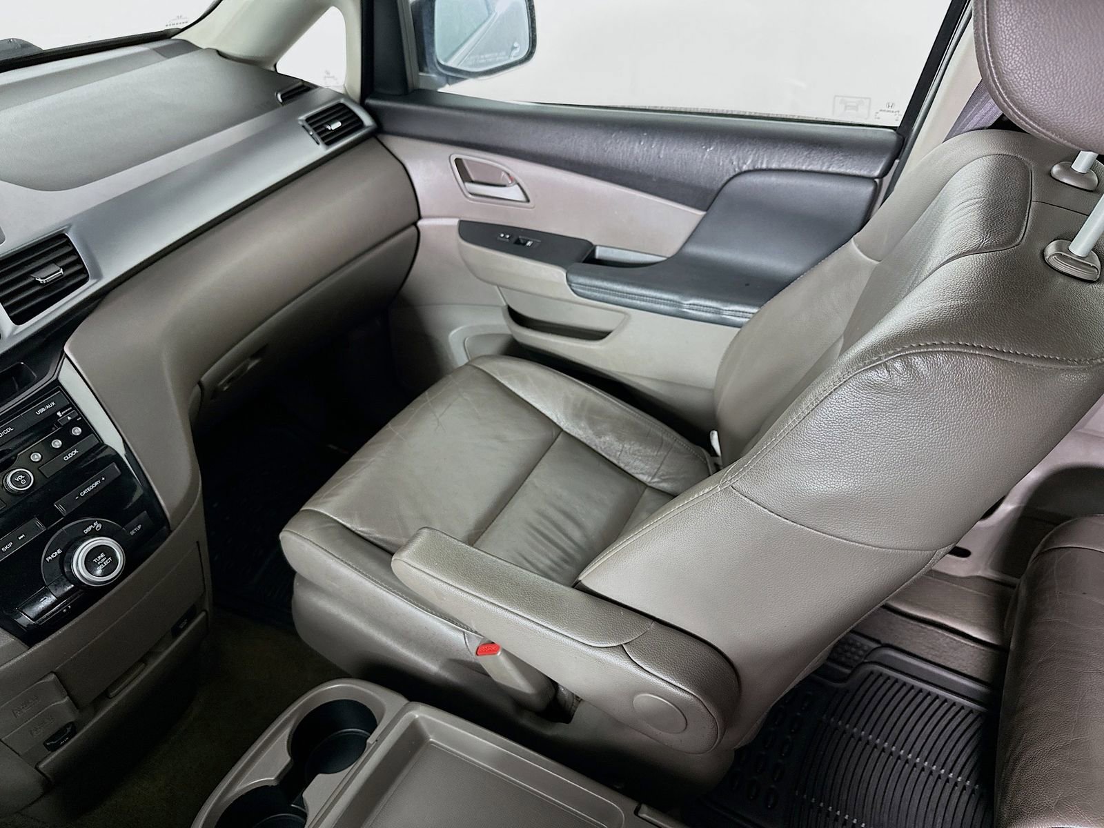 Used 2011 Honda Odyssey EX-L image 23