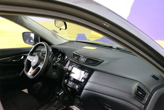 Used 2020 Nissan Rogue SV AWD/4WD image 12