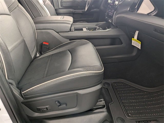 Used 2025 RAM 3500 Limited image 35