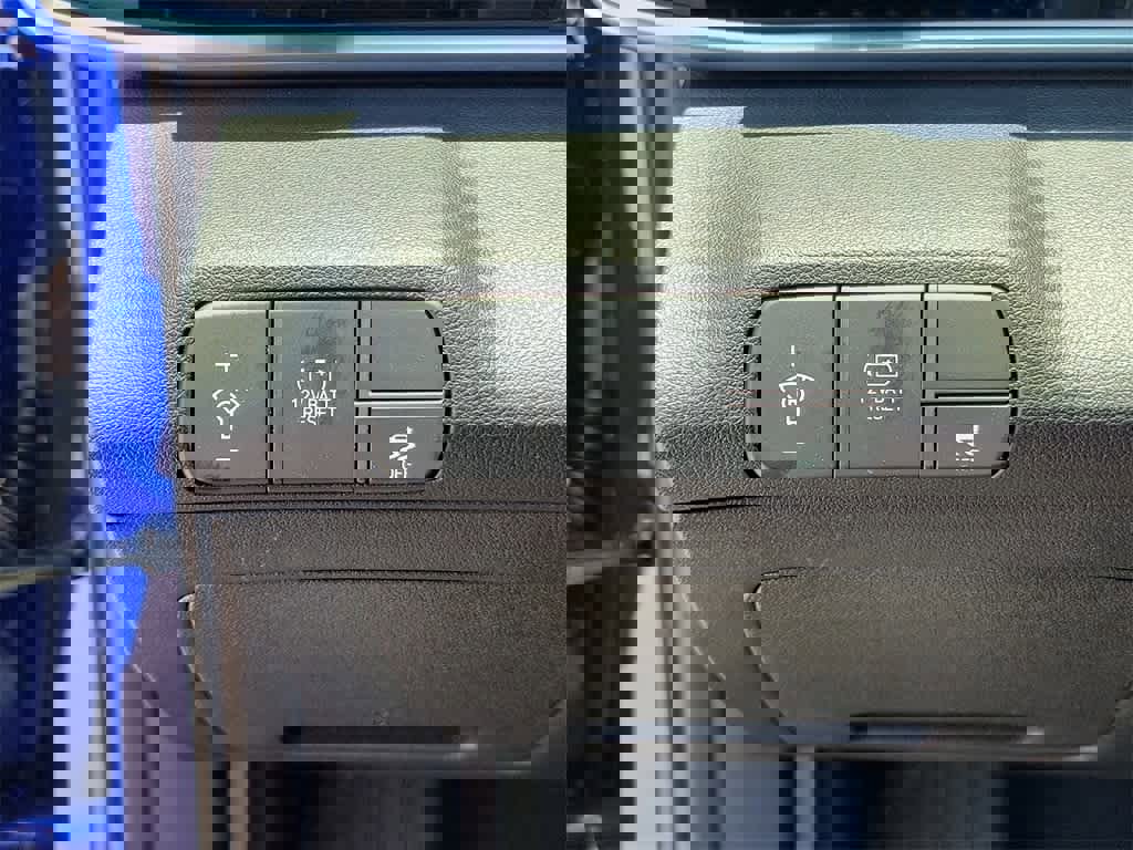 New 2025 Hyundai Elantra Blue image 18