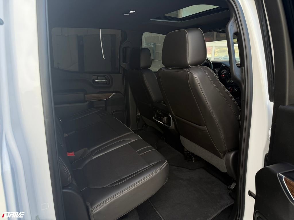 Used 2019 Chevrolet Silverado 1500 High Country w/ Technology Package image 28