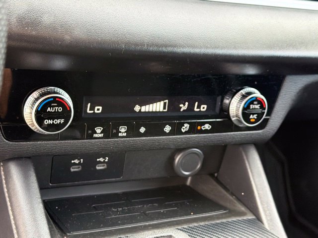 Used 2025 Mitsubishi Outlander ES FWD image 25