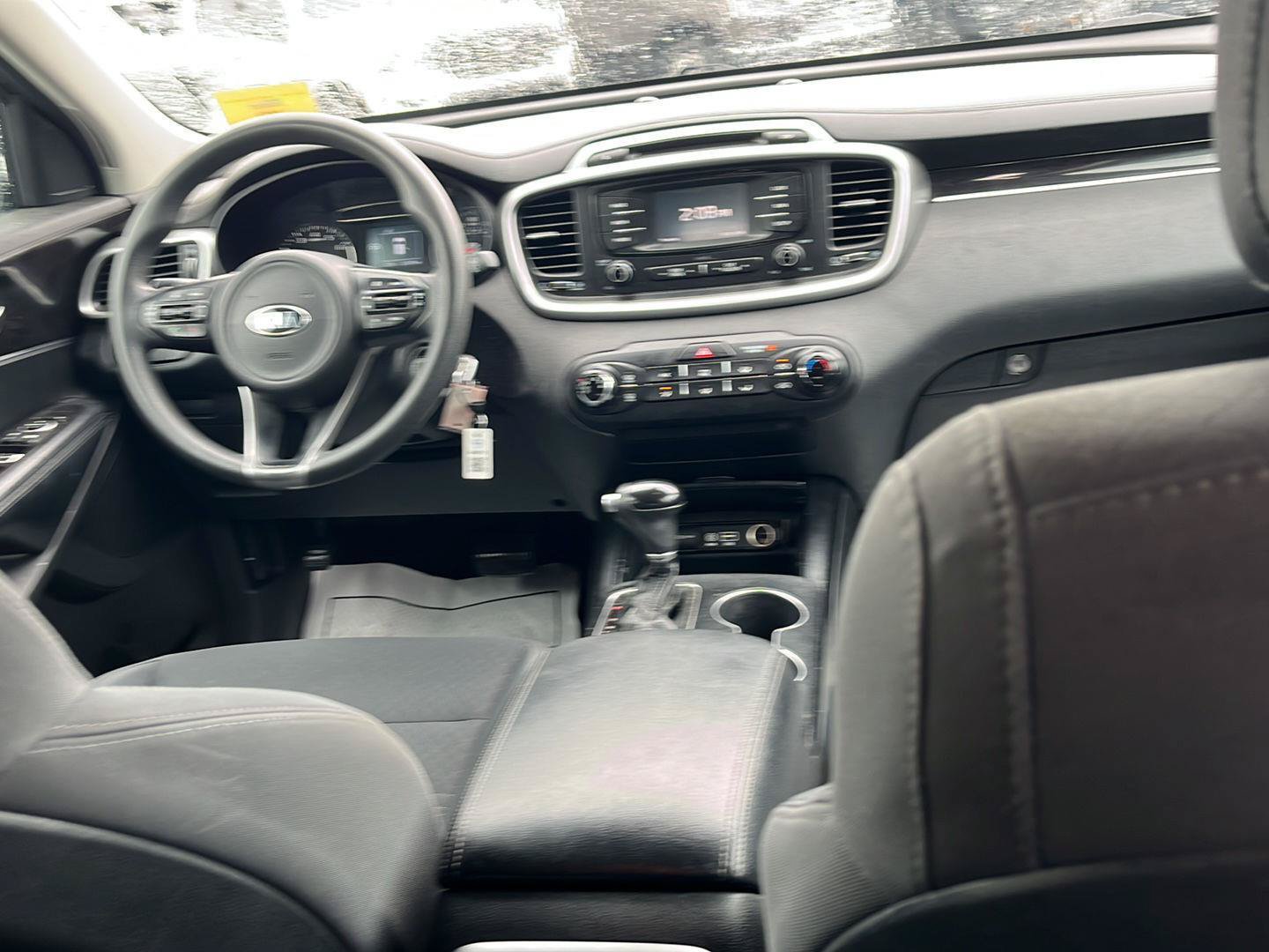 Used 2017 Kia Sorento AWD image 28