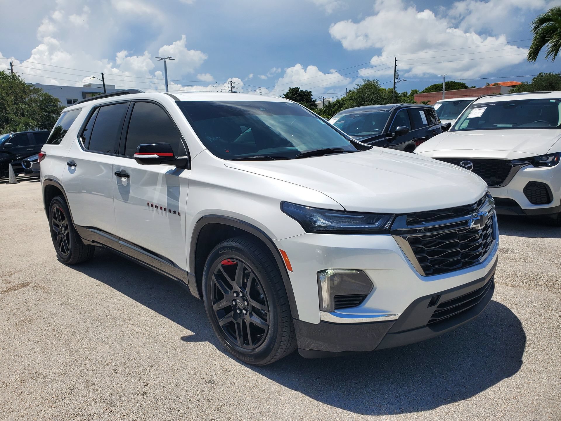 Used 2023 Chevrolet Traverse Premier w/ Redline Edition FWD image 2