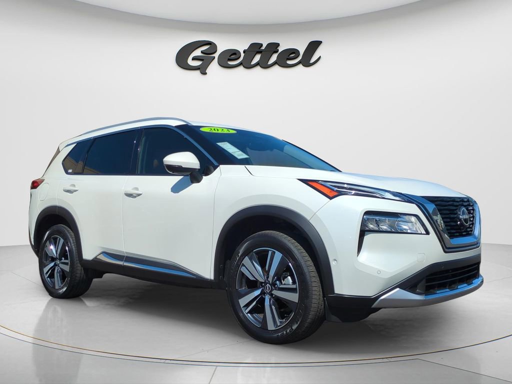 Used 2023 Nissan Rogue Platinum w/ Platinum Premium Package image 2