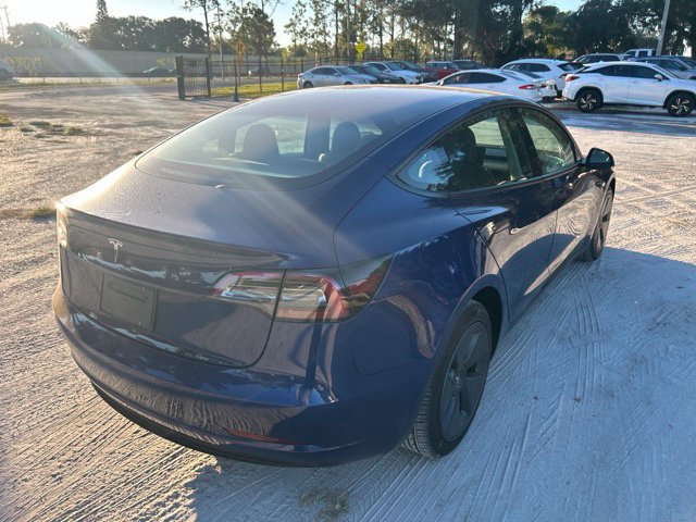 Used 2023 Tesla Model 3 Standard Range RWD image 4