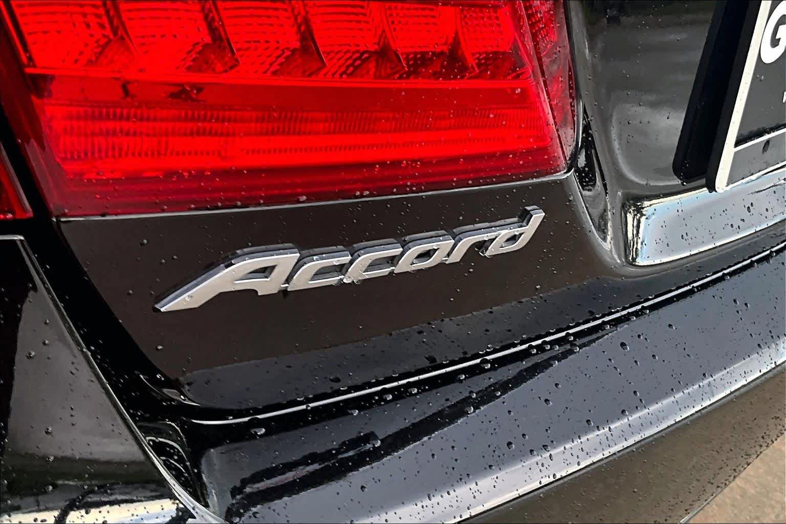 Used 2015 Honda Accord EX-L image 9
