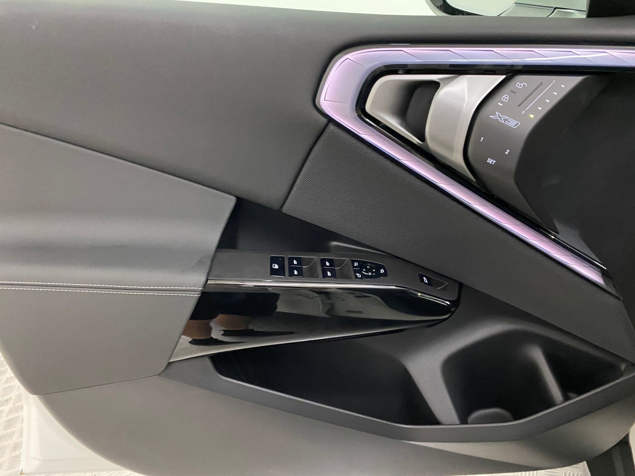 Used 2026 BMW X3 xDrive30 w/ Convenience Package image 11