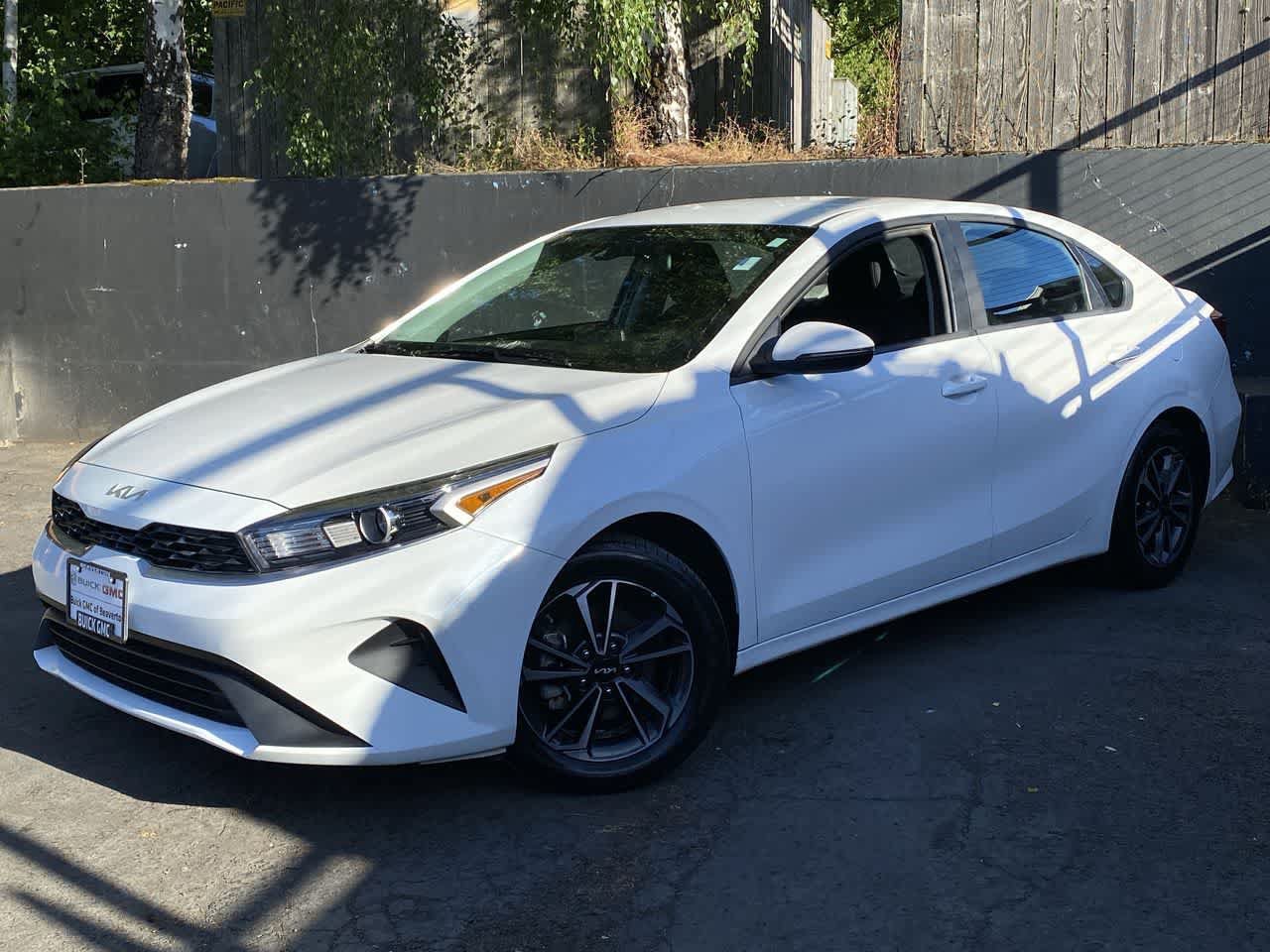 Used 2024 Kia Forte LXS w/ LXS Technology Package FWD image 1