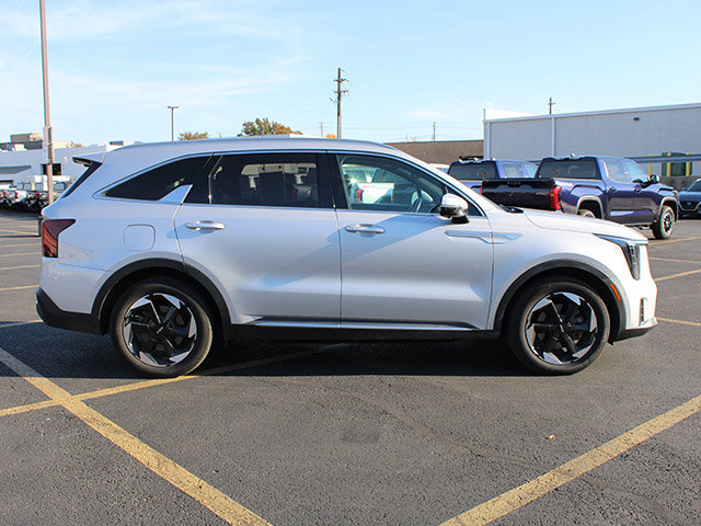 Used 2025 Kia Sorento SX Prestige AWD/4WD image 5