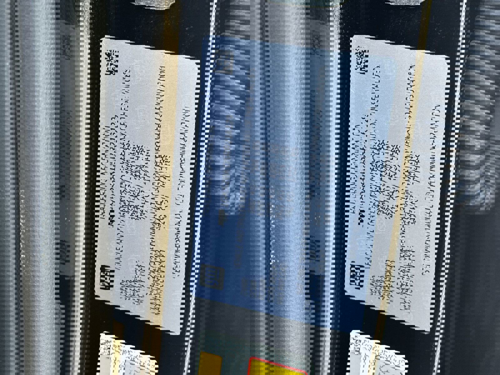 Used 2024 GMC Yukon SLT w/ SLT Luxury Package image 35