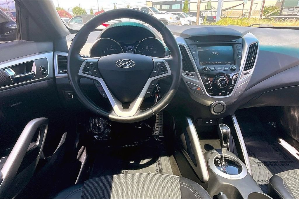 Used 2016 Hyundai Veloster w/ Option Group 02 FWD image 7