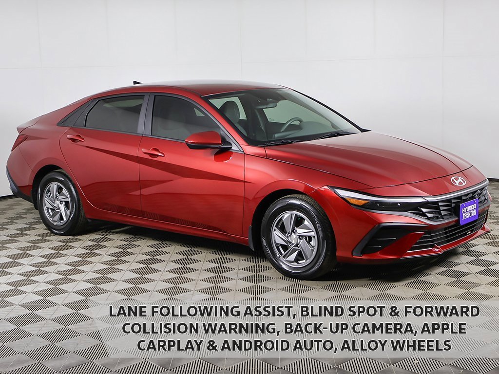 Used 2024 Hyundai Elantra SE