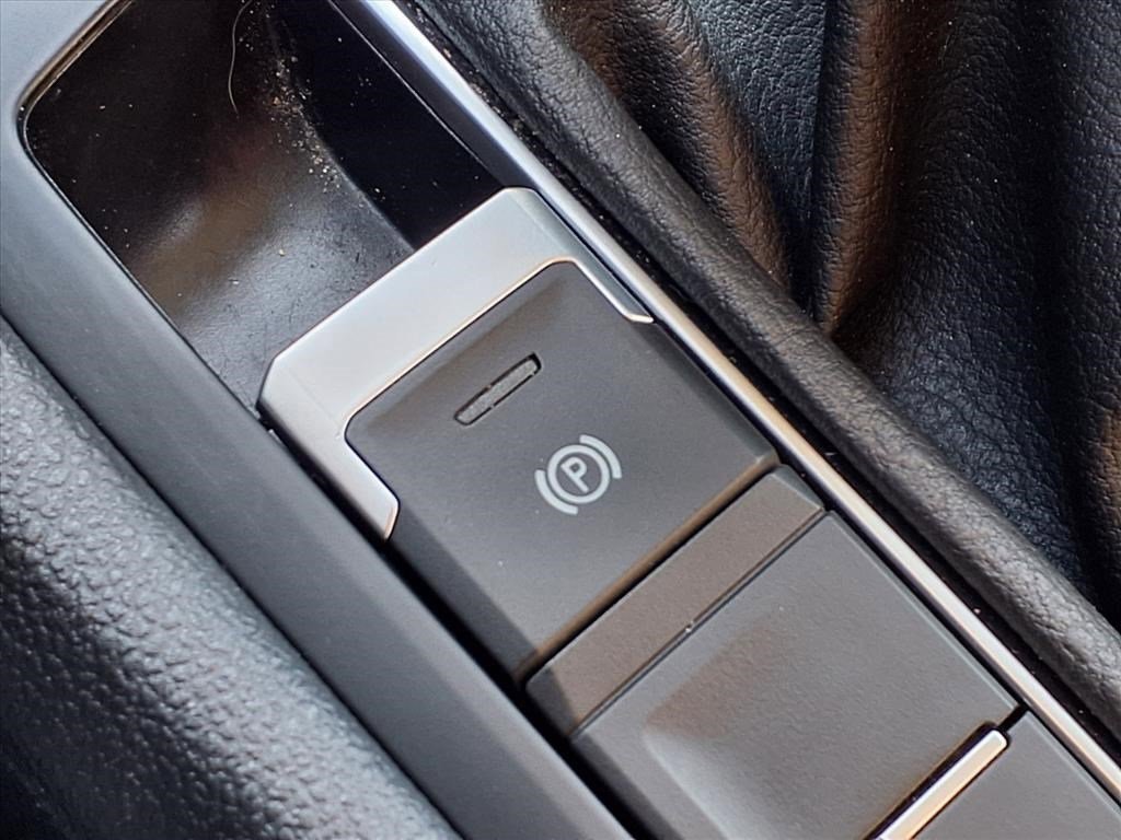 Used 2022 Volkswagen Taos S w/ IQ Drive S Package image 24