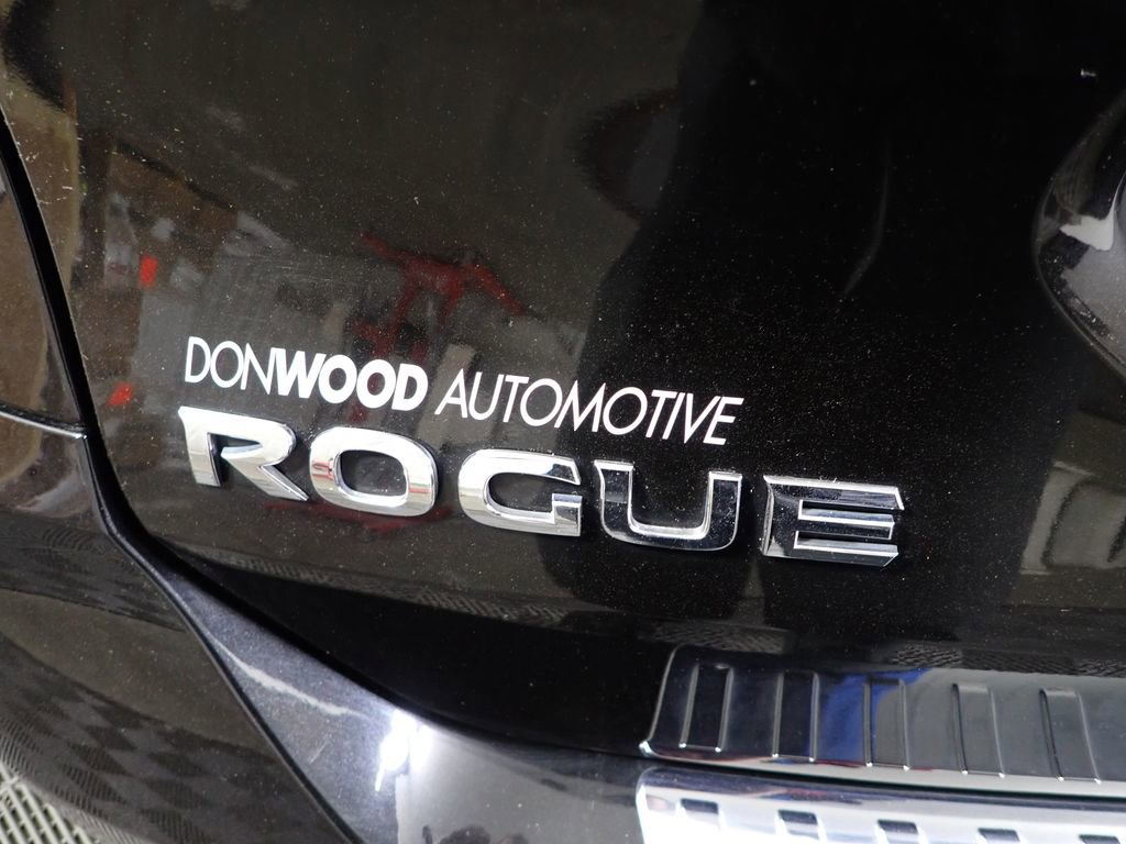 Used 2020 Nissan Rogue SV w/ Sun & Sound Touring Package image 15