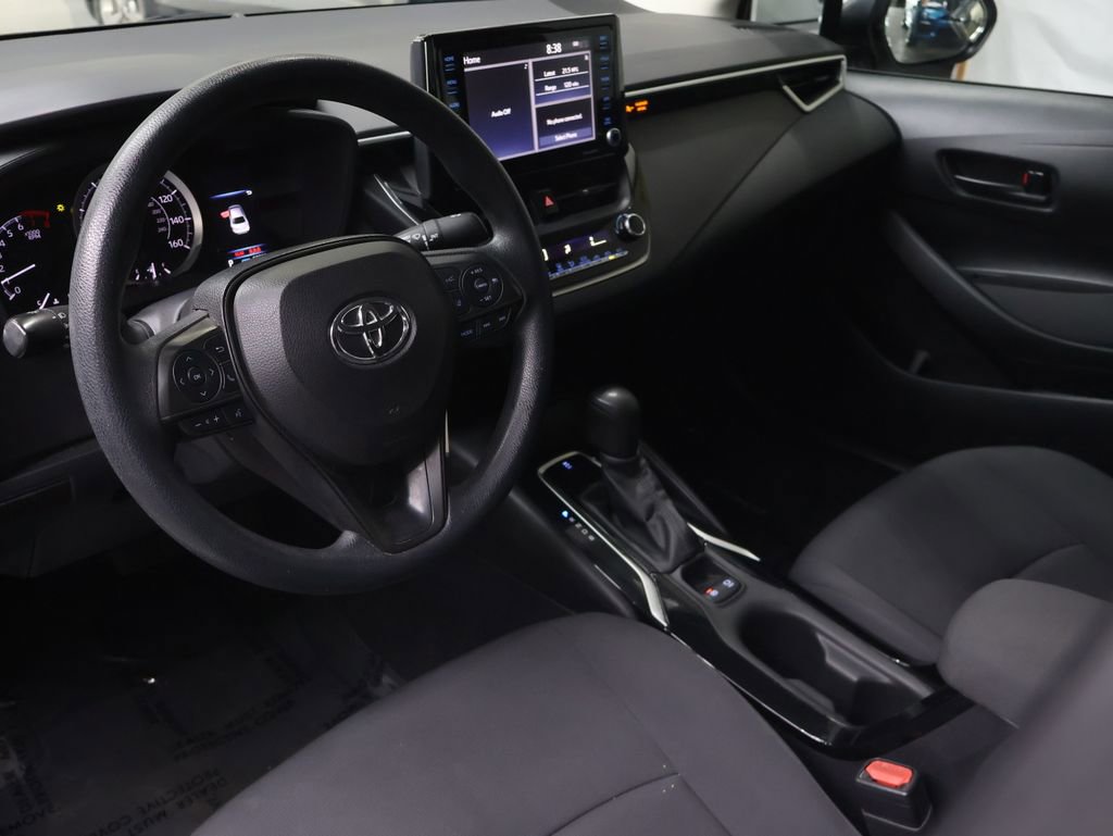 Used 2022 Toyota Corolla LE FWD image 17