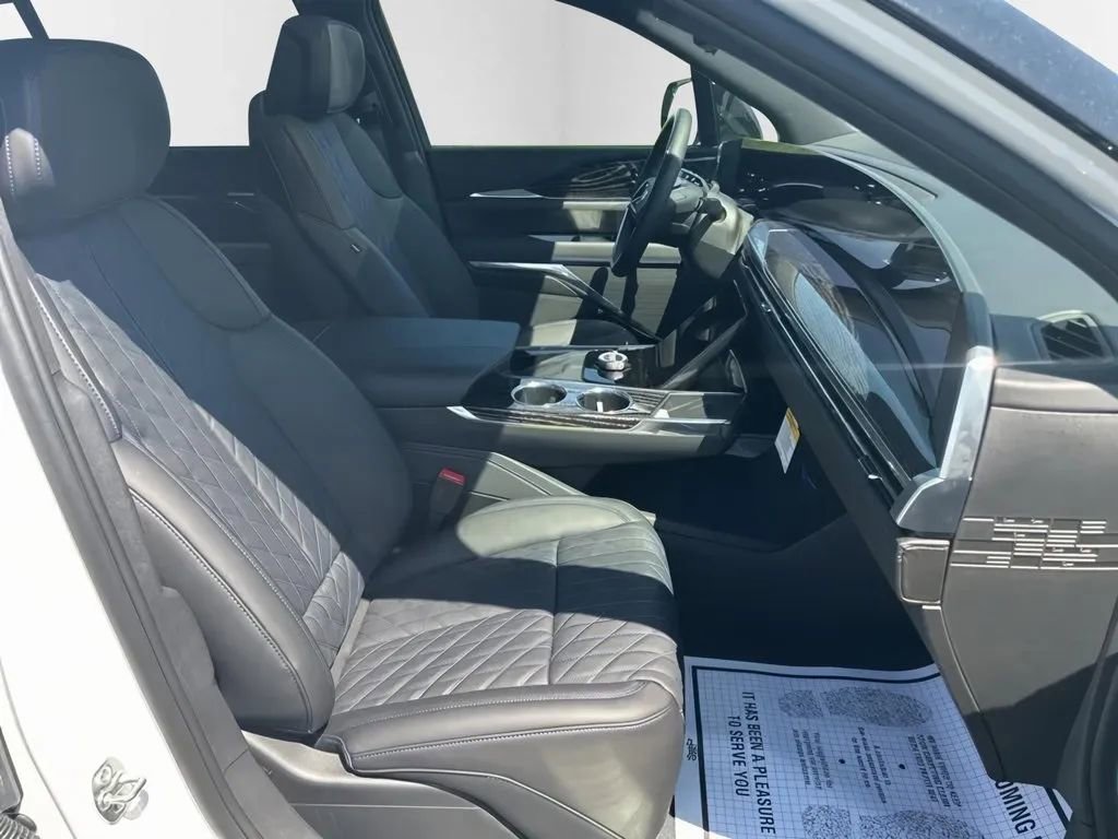New 2025 Cadillac Escalade IQ Luxury 1 image 18