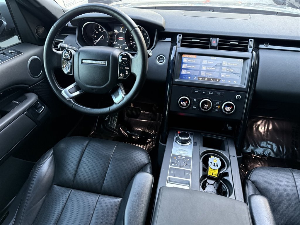 Used 2020 Land Rover Discovery SE AWD/4WD image 23