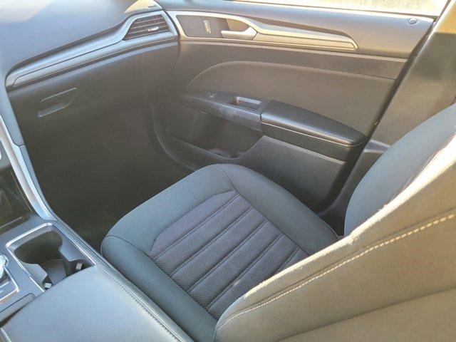 Used 2020 Ford Fusion SE image 14