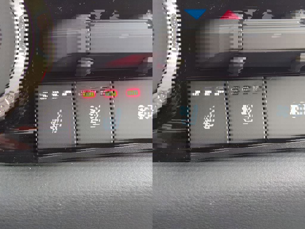 New 2026 Toyota Tundra Platinum image 32