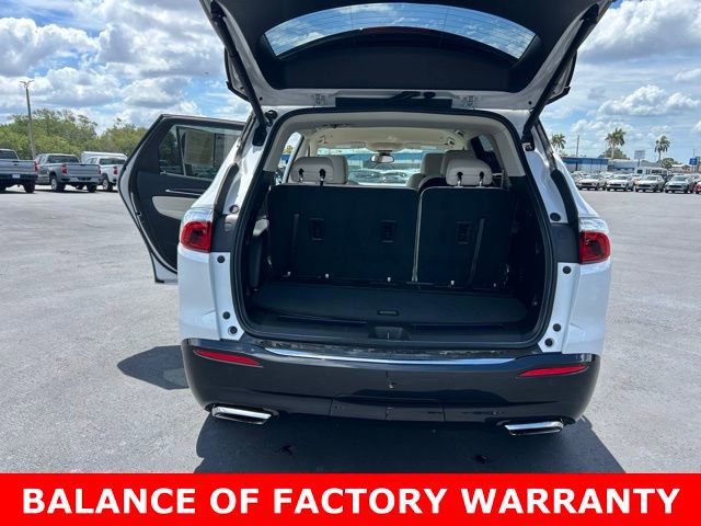 Used 2023 Buick Enclave Essence w/ Sport Touring Edition FWD image 17